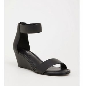Torrid black faux leather midi wedge 12W